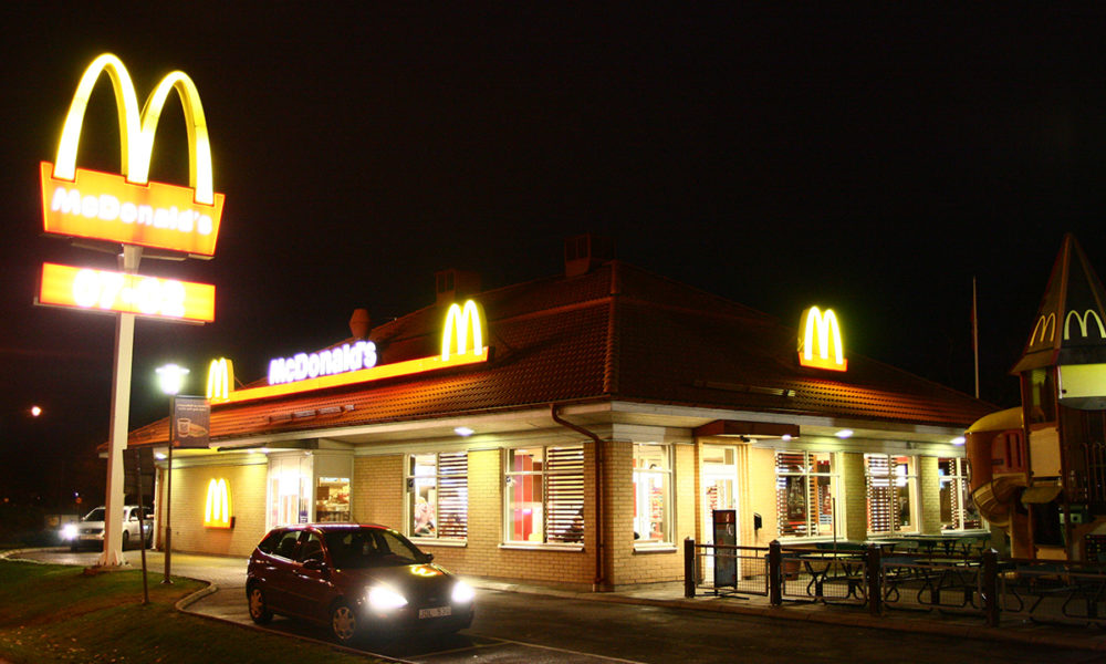 Parque estacionamento McDonalds